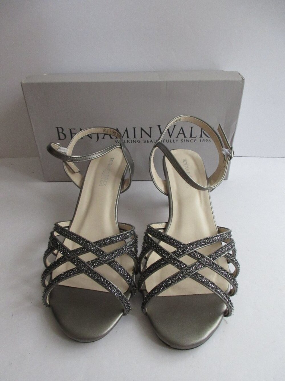 Benjamin Walk Touch Ups Womens Amara Strappy Sandal Pewter Glitter Size 8.5W